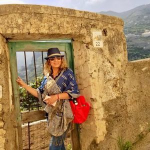 Meet your Posher, Jossy